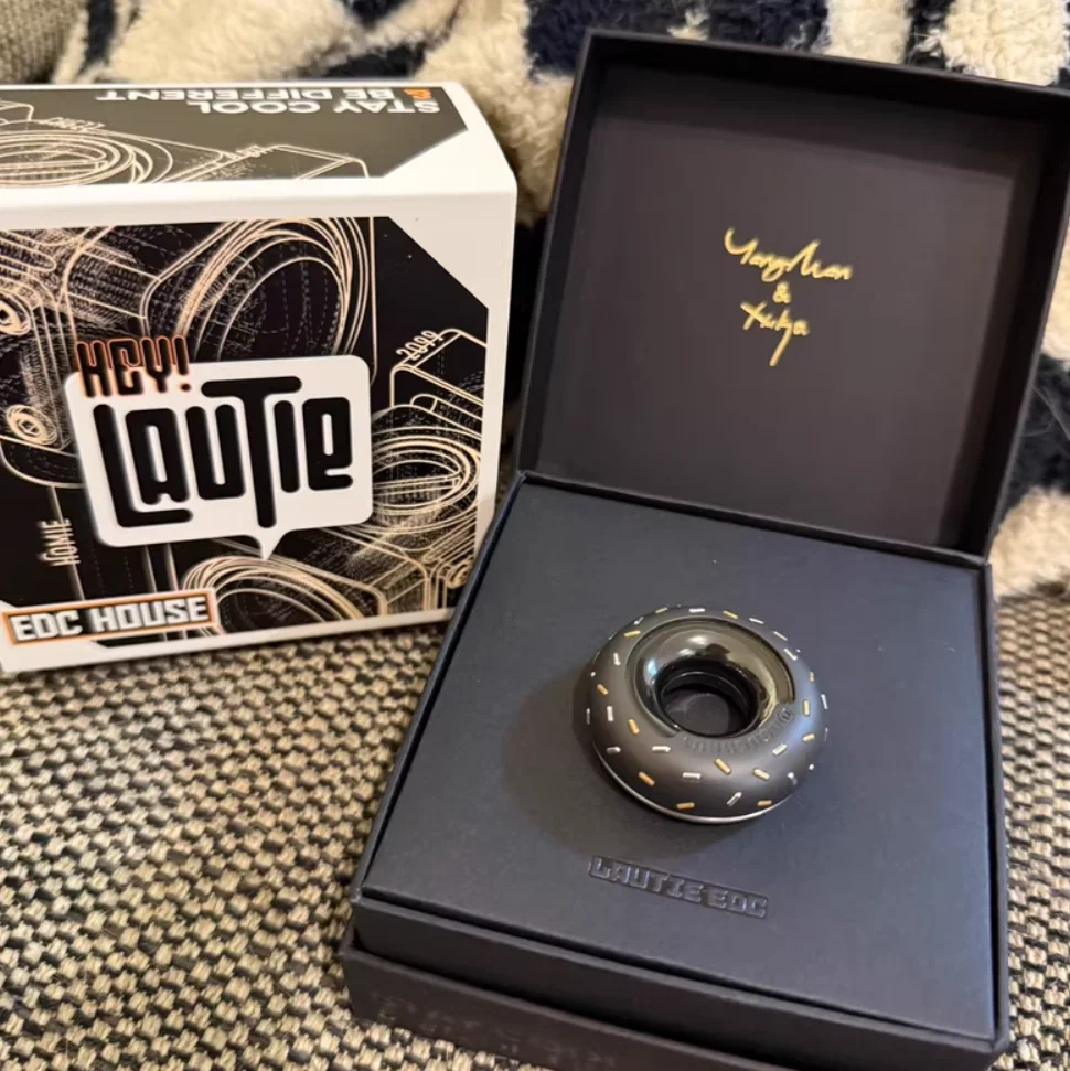 Б/у EDC LAUTIE пончик из циркониевого сплава ppb монета fitget декомпрессионная игрушка
Б/у EDC LAUTIE пончик из циркониевого сплава ppb монета fitget декомпрессионная игрушка