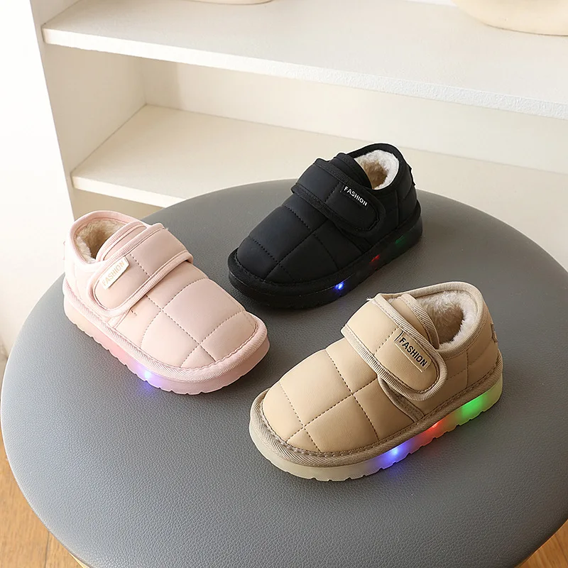 Light CHILDREN'S cotton shoes2024winter boy shoes girls plus velvet warm cotton boots short snow boots
Light CHILDREN'S cotton shoes2024winter boy shoes girls plus velvet warm cotton boots short snow boots