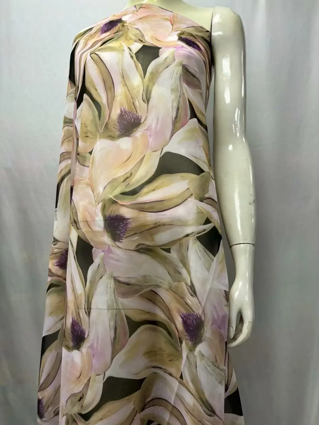 Breathable Voile Tulle Soft Floral Material African Nigerian Fabrics Scarf For Women Dress 5 Yards
Breathable Voile Tulle Soft Floral Material African Nigerian Fabrics Scarf For Women Dress 5 Yards
