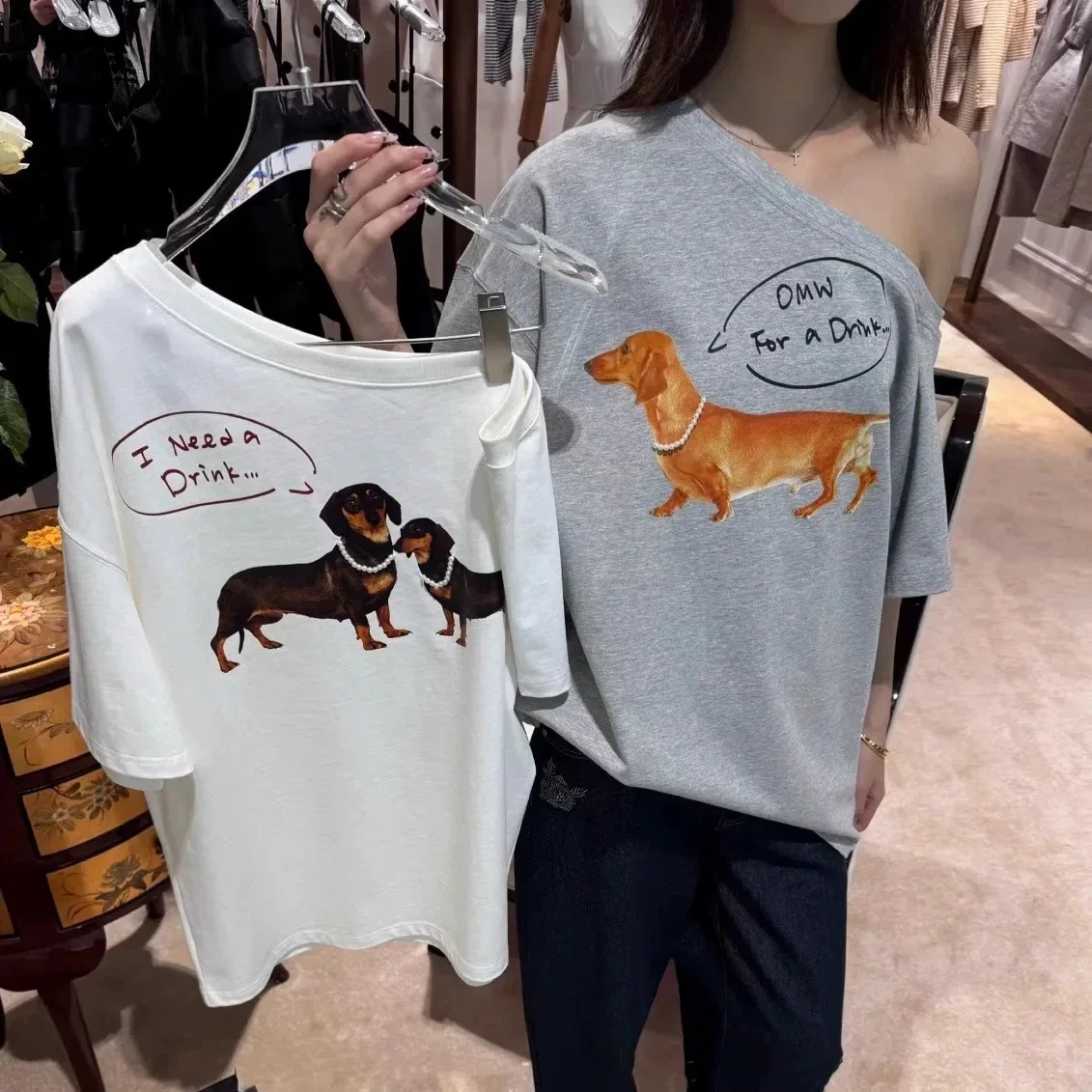 Summer New Pearl Necklace Dachshund Dog Print Short Sleeve T-Shirt Slash Shoulder Top Women
Summer New Pearl Necklace Dachshund Dog Print Short Sleeve T-Shirt Slash Shoulder Top Women