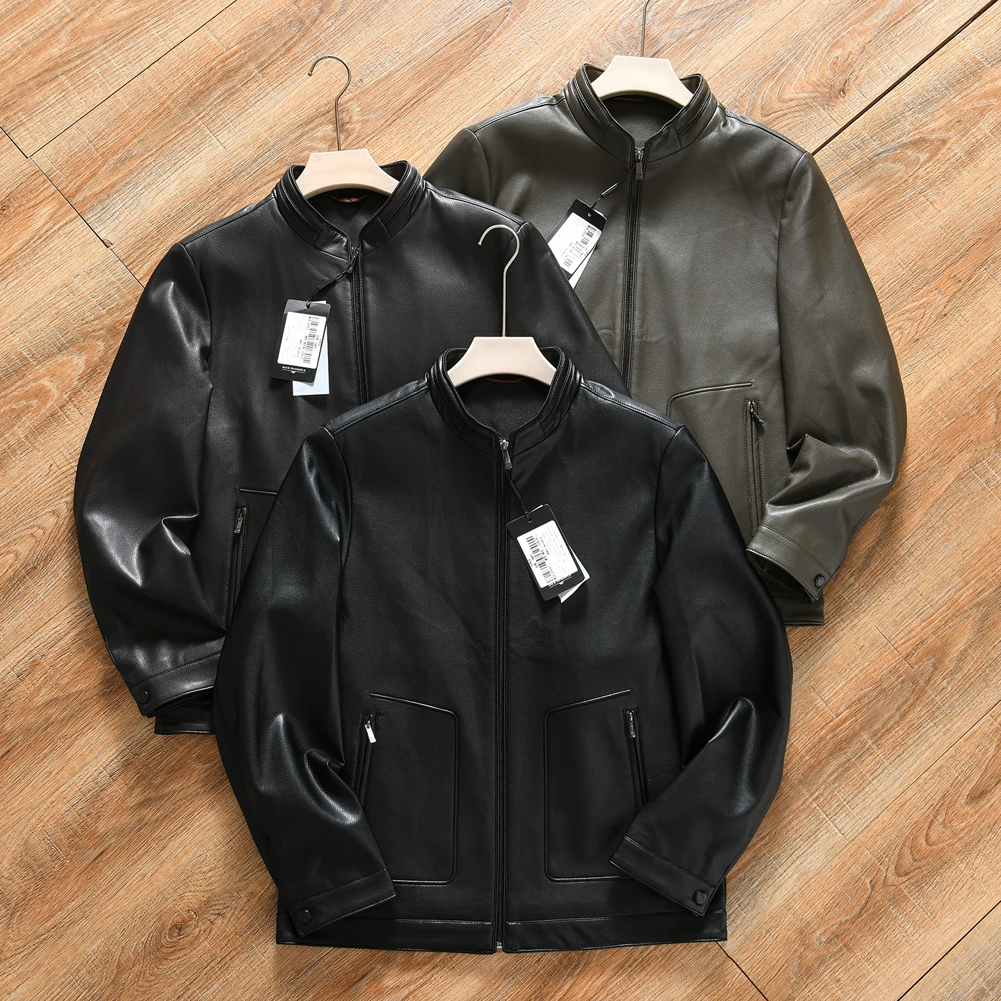 Men's Stand Collar PU Leather Jacket Casual Style Fashionable Leather Coat Crisp And Formidable Litchi Pattern Autumn Winter
Men's Stand Collar PU Leather Jacket Casual Style Fashionable Leather Coat Crisp And Formidable Litchi Pattern Autumn Winter