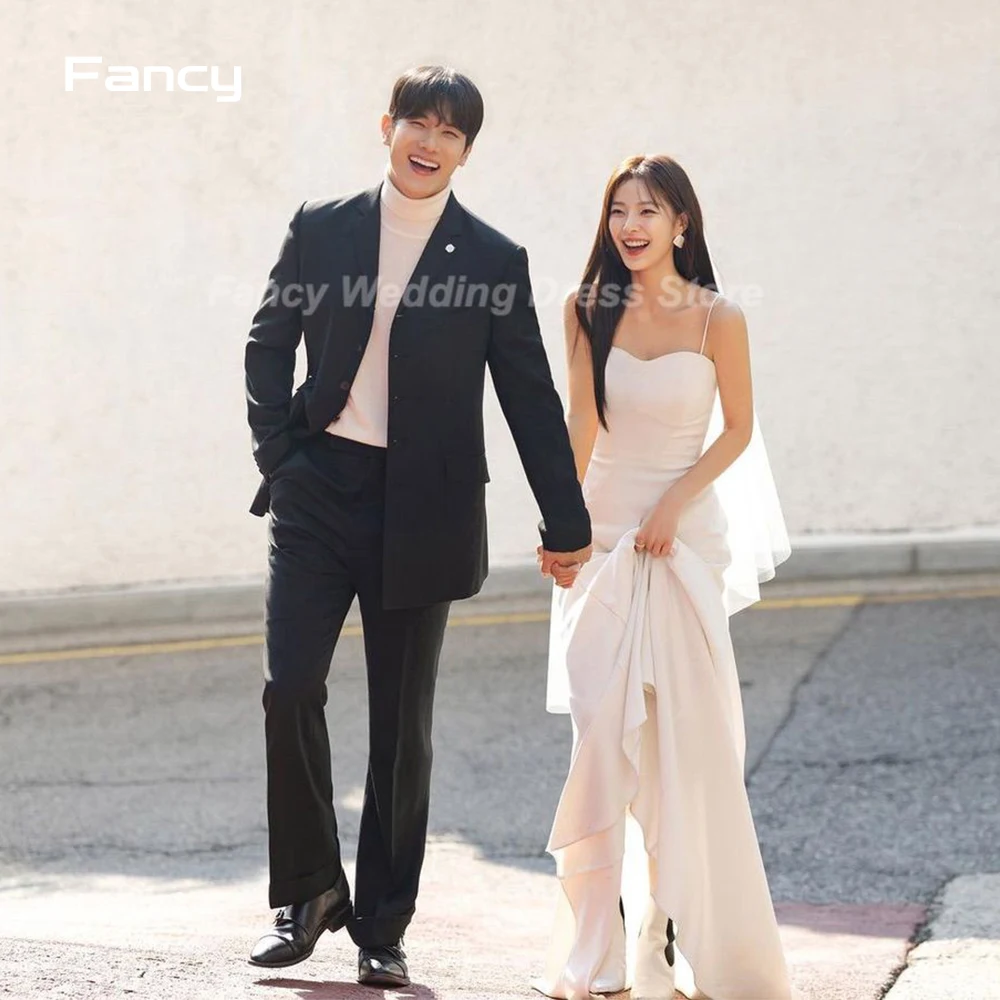 Fancy Simple Korea Mermaid Wedding Dress Photoshoot Spaghetti Straps Stretch Bridal Gown Sleeveless Floor Length Bridal Dresses
Fancy Simple Korea Mermaid Wedding Dress Photoshoot Spaghetti Straps Stretch Bridal Gown Sleeveless Floor Length Bridal Dresses