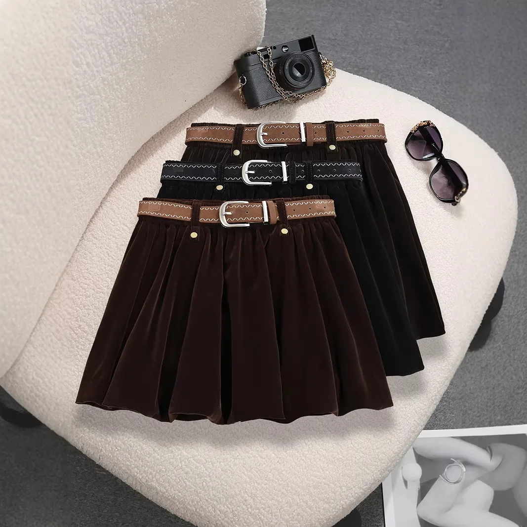 Юбка-карандаш из вельвета с поясом и завышенной талией, весна 2026, женская, А-силуэт, пышная
Юбка-карандаш из вельвета с поясом и завышенной талией, весна 2026, женская, А-силуэт, пышная