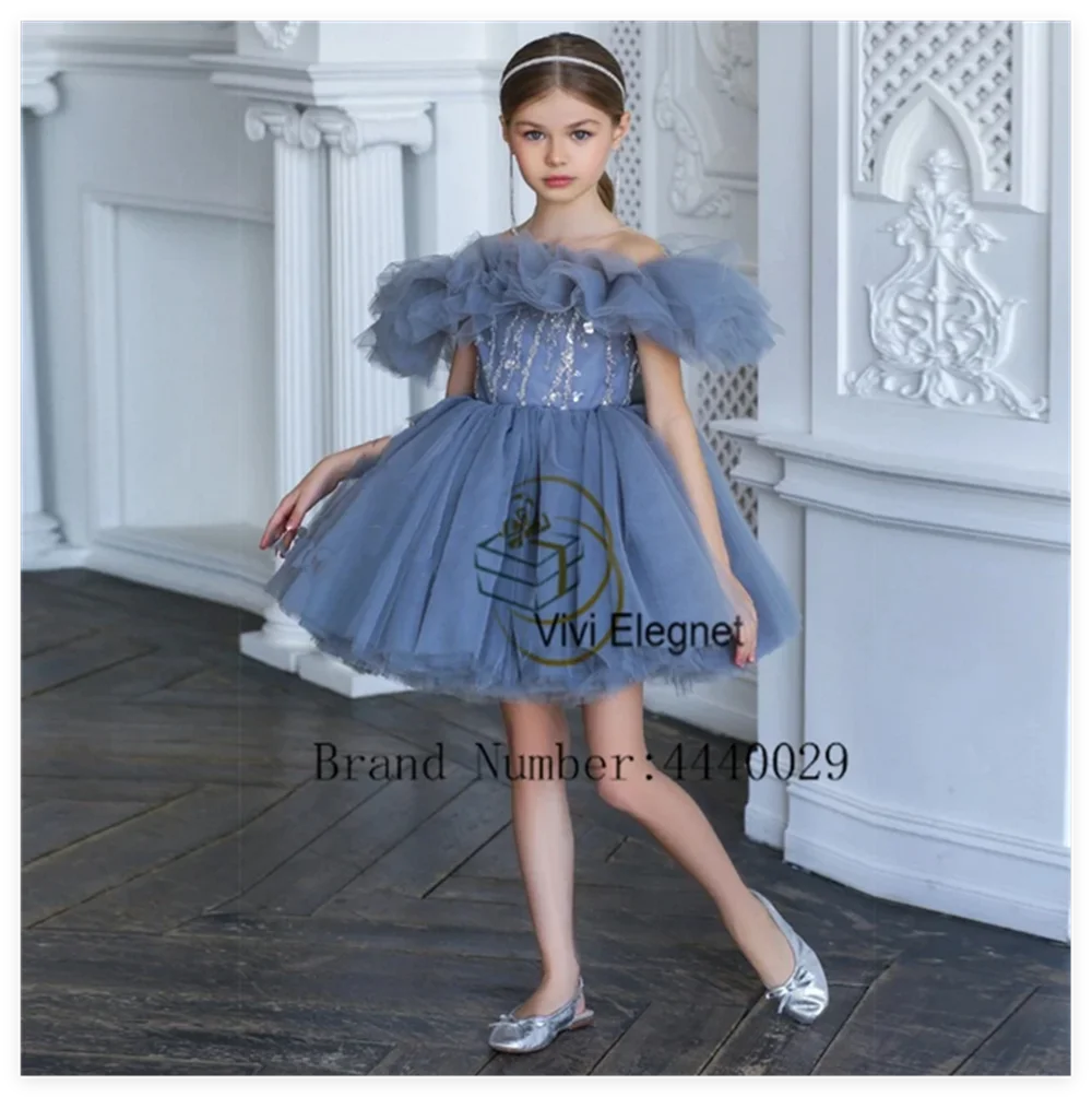 Off Shoulder New Flower Girls Dresses Knee Length Boat Neck Soft Tulle Christmas Gowns with Sequined Summer
Off Shoulder New Flower Girls Dresses Knee Length Boat Neck Soft Tulle Christmas Gowns with Sequined Summer