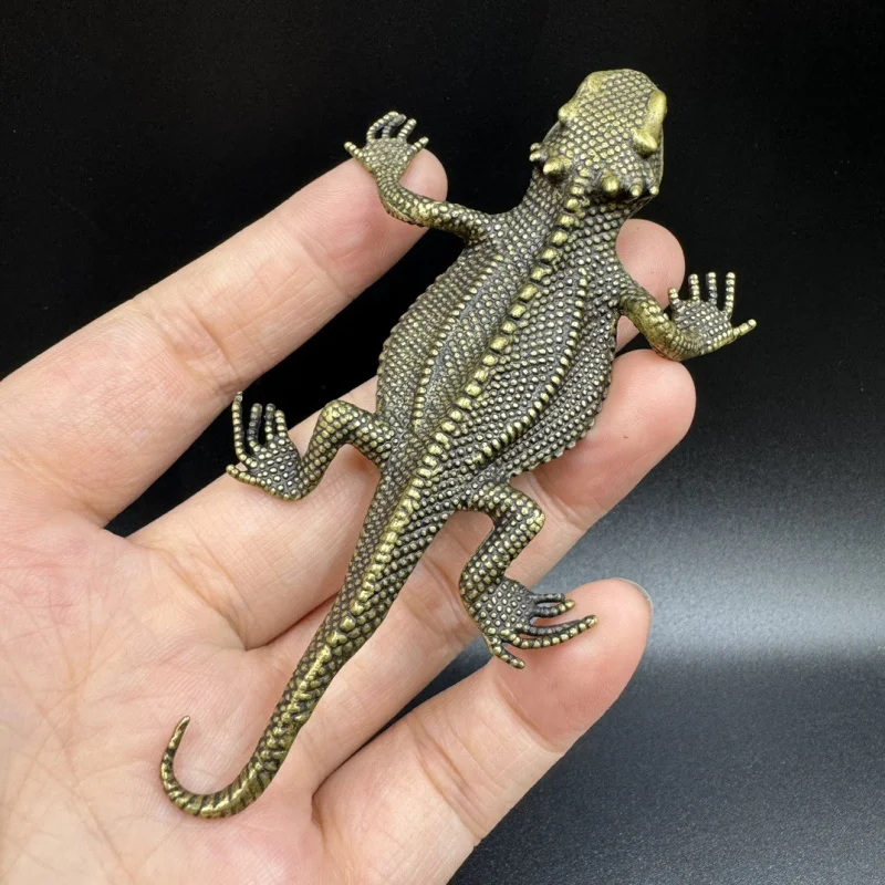 Vintage Chinese Classical Small Tea Pet Tea Play Copper Lizard Ornament Animal Desktop Small Copperware
Vintage Chinese Classical Small Tea Pet Tea Play Copper Lizard Ornament Animal Desktop Small Copperware