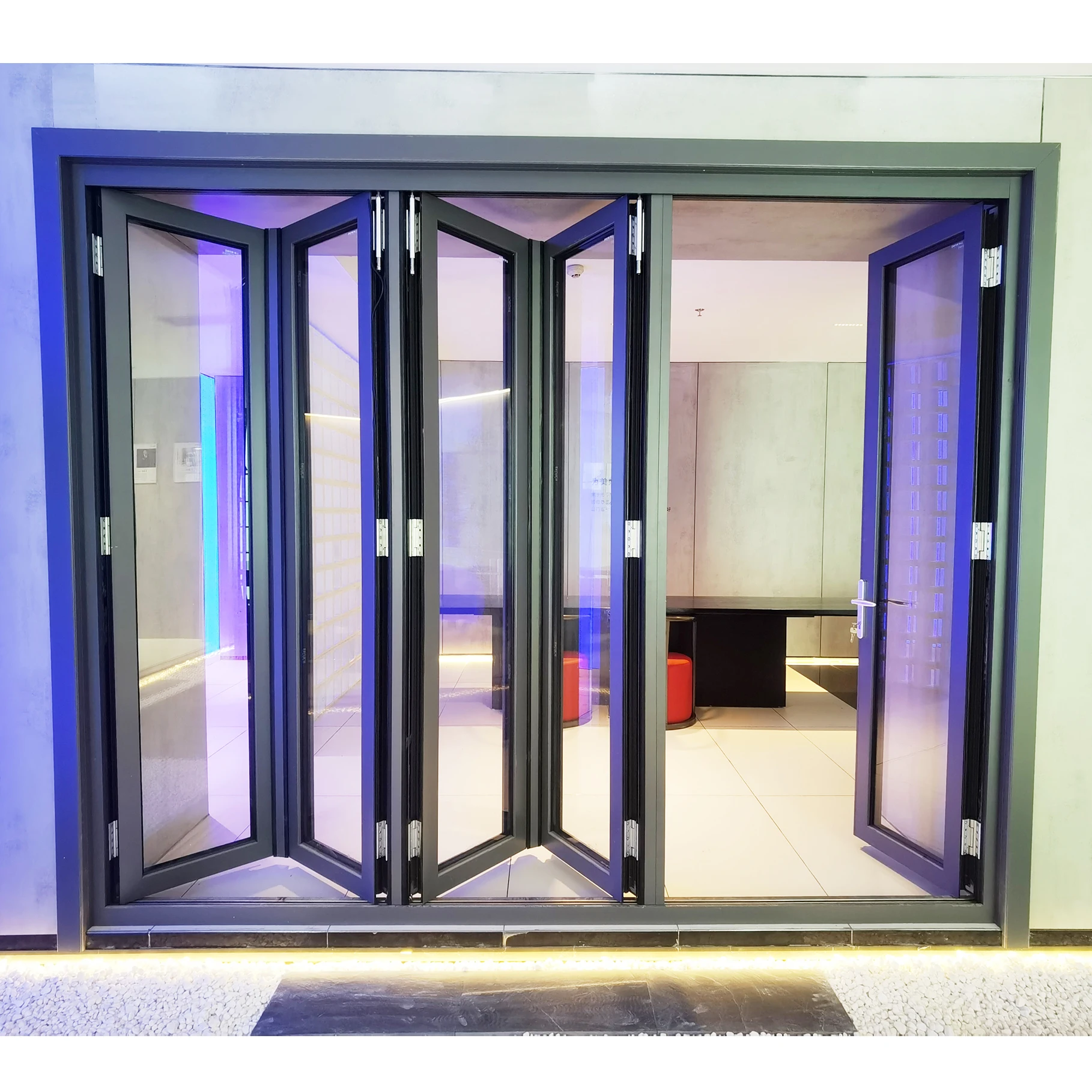 Custom Aluminum Bi-fold Sliding Door Water Proof Double Glazing Lowe Patio Sunroom Aluminum Exterior Folding Doors
Custom Aluminum Bi-fold Sliding Door Water Proof Double Glazing Lowe Patio Sunroom Aluminum Exterior Folding Doors