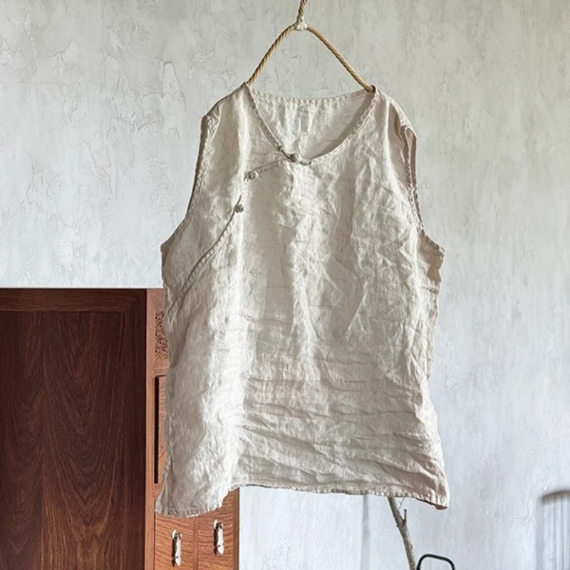 Women Chinese Style Button Vintage Camisole Summer Ramie Tanks Ladies Sleeveless Top Female 2025 New Simple Loose Cool T-shirts
Women Chinese Style Button Vintage Camisole Summer Ramie Tanks Ladies Sleeveless Top Female 2025 New Simple Loose Cool T-shirts