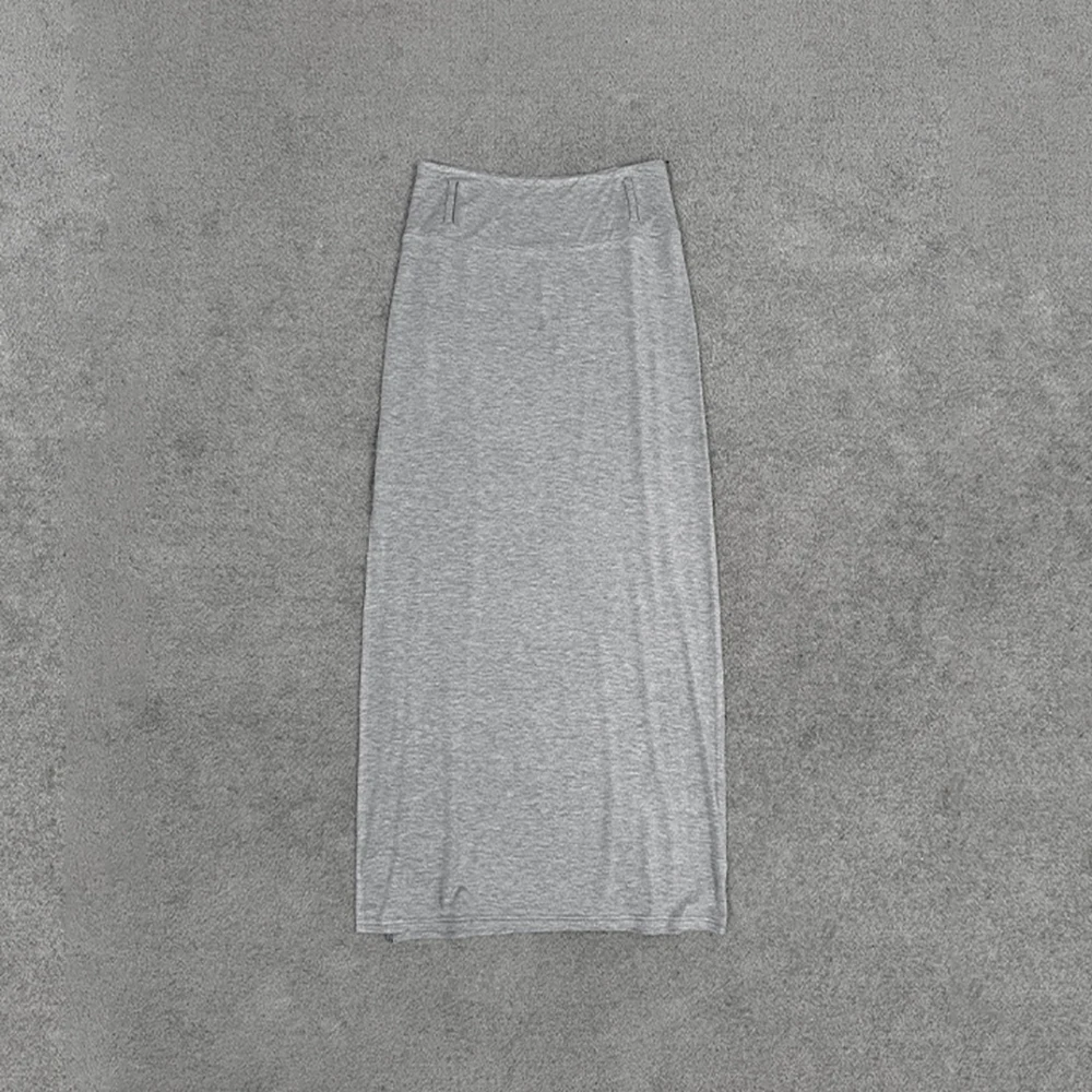 Women's High Waist Skirt 2026 New Casual Solid Color Bodycon Long Skirts Elegant Stretch Knit Straight Skirt for Daily Wear
Women's High Waist Skirt 2026 New Casual Solid Color Bodycon Long Skirts Elegant Stretch Knit Straight Skirt for Daily Wear