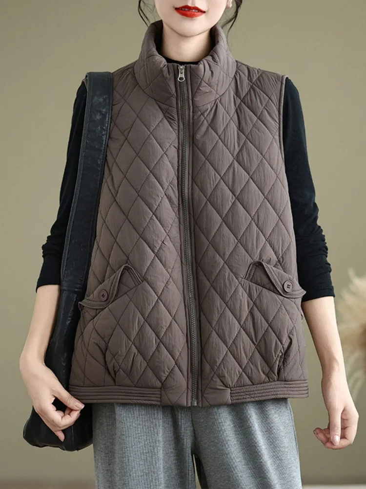 Модный легкий жилет с хлопковой подкладкой и бриллиантами, женский зимний теплый топ больших размеров, цвет на молнии
Модный легкий жилет с хлопковой подкладкой и бриллиантами, женский зимний теплый топ больших размеров, цвет на молнии