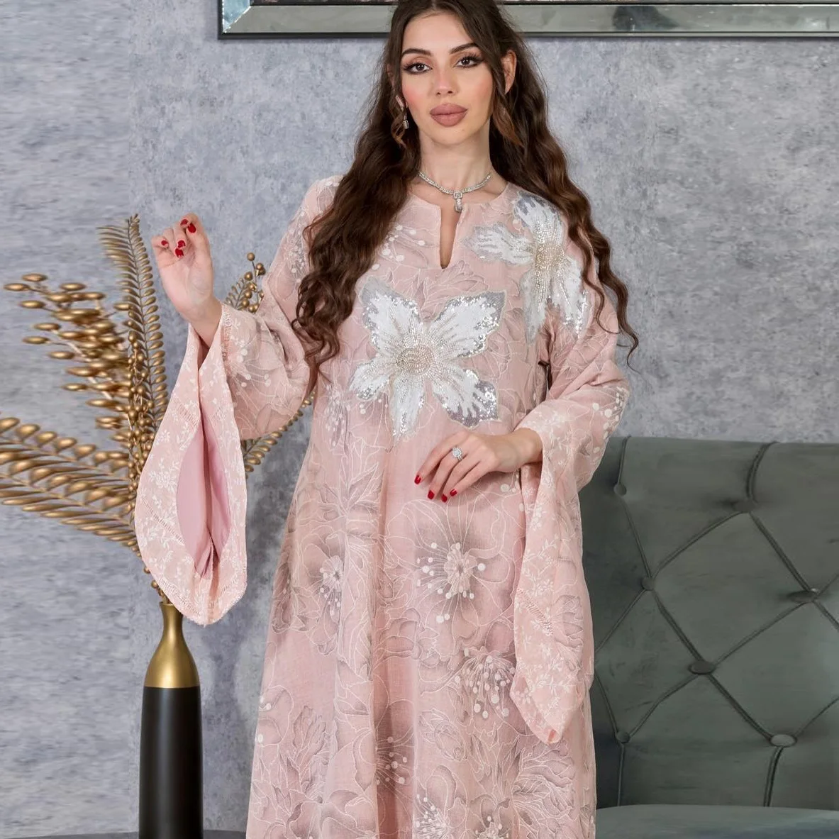 Dubai Luxury Abayas for Women Muslim Evening Party Dress Caftan Marocain Femme Robe Musulmane Kebaya Islam Jalabiya Eid Djellaba
Dubai Luxury Abayas for Women Muslim Evening Party Dress Caftan Marocain Femme Robe Musulmane Kebaya Islam Jalabiya Eid Djellaba