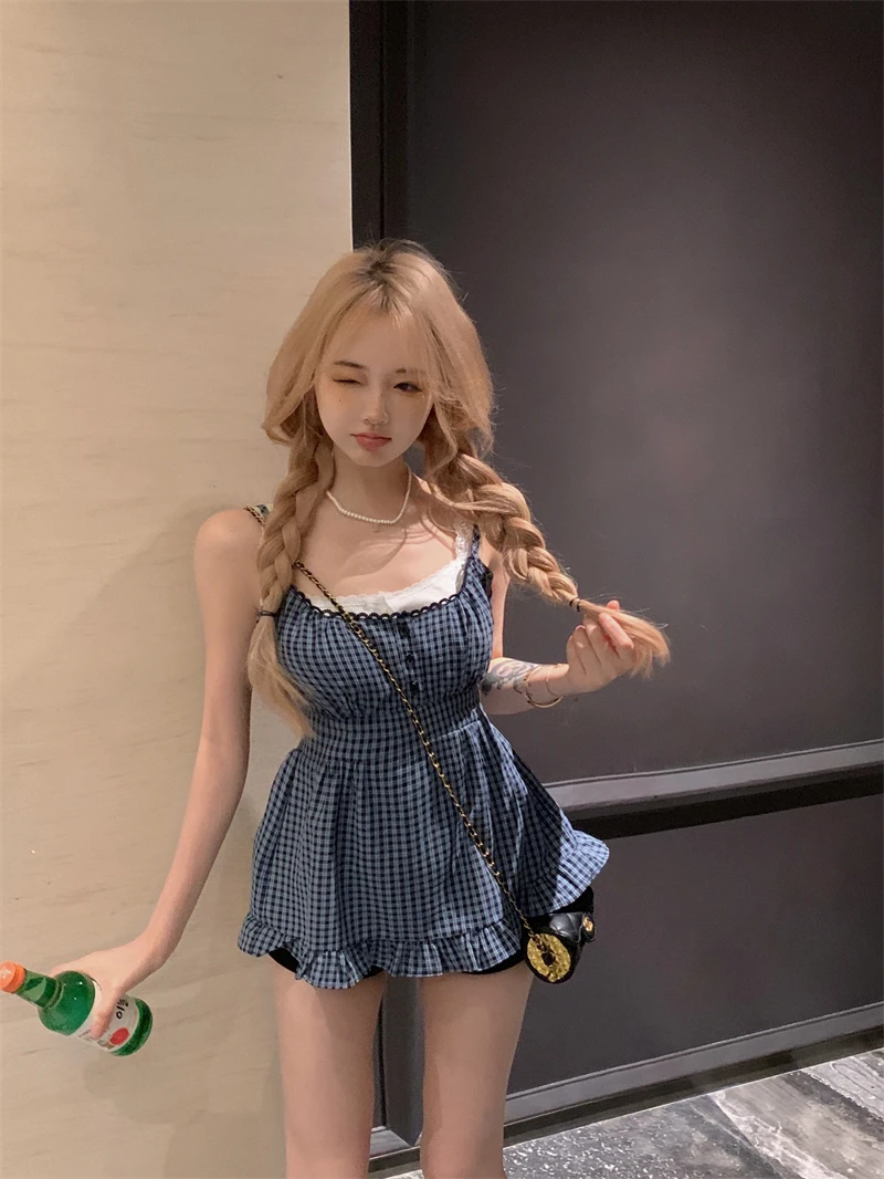 2025 Summer New Women Lace Patchwork Plaid Spaghetti Tops Slim Waist Mori Girl Japanese Style Tank Tops Female
2025 Summer New Women Lace Patchwork Plaid Spaghetti Tops Slim Waist Mori Girl Japanese Style Tank Tops Female