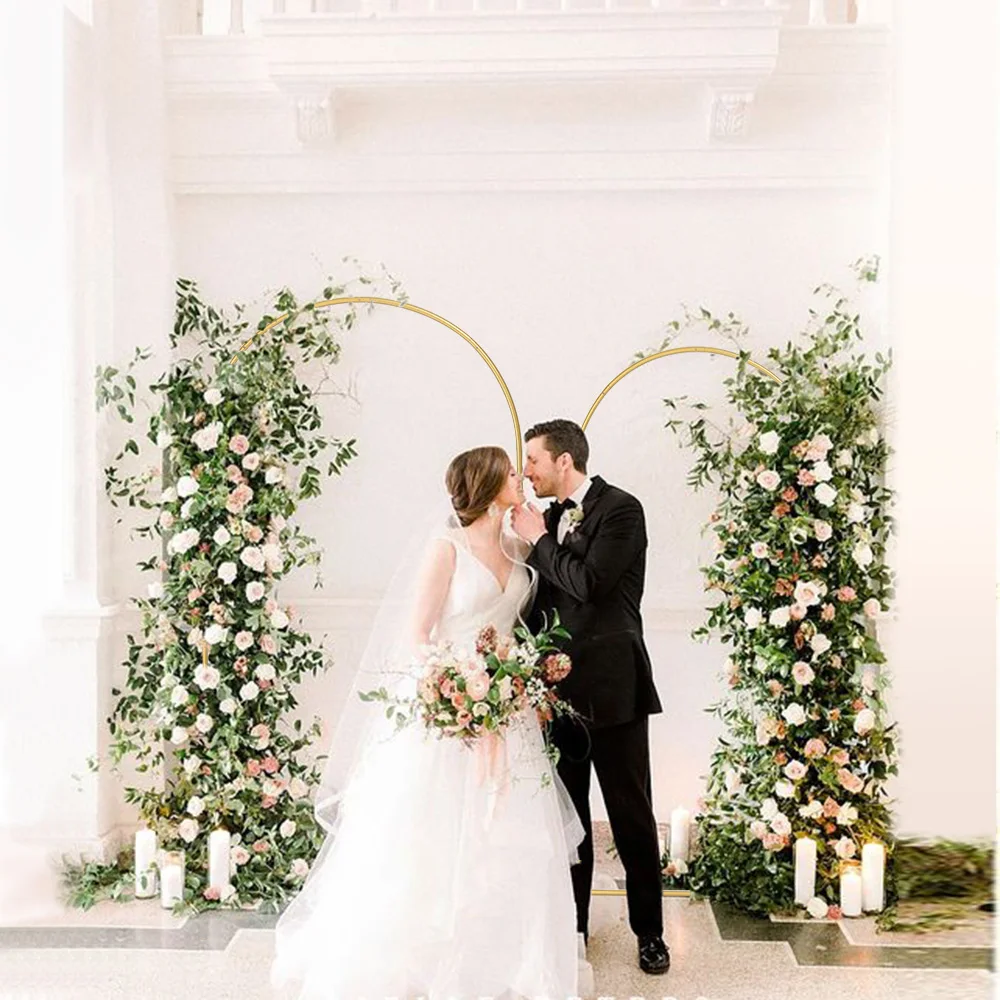 Набор из 2 металлических арок для свадебного декора (1,8 м и 2 м) с чехлами для арок
Набор из 2 металлических арок для свадебного декора (1,8 м и 2 м) с чехлами для арок