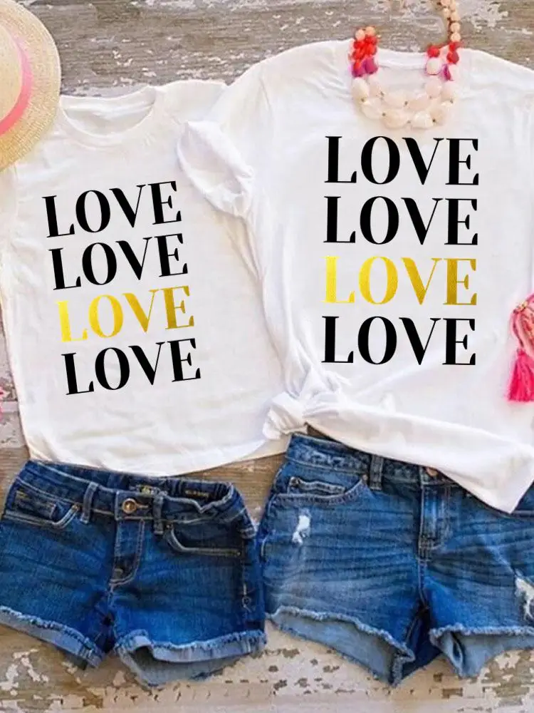 Tee Family Matching Outfits Letter Love Print 90s Graphic T-shirt Women Girls Boys Kid Child Summer Mom Mama Clothes Clothing
Tee Family Matching Outfits Letter Love Print 90s Graphic T-shirt Women Girls Boys Kid Child Summer Mom Mama Clothes Clothing