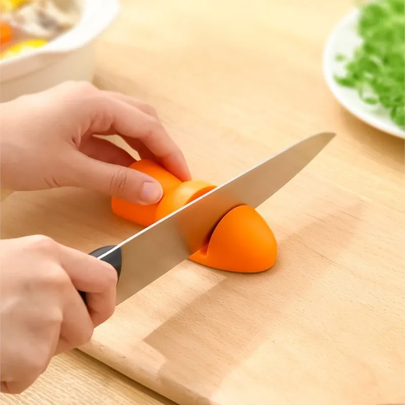 Multifunctional Carrot Shaped Kitchen Home Quick Kinfe Sharpener Manual Portable Magnetic Bottle Opener Kinfe Sharpener ZI493
Multifunctional Carrot Shaped Kitchen Home Quick Kinfe Sharpener Manual Portable Magnetic Bottle Opener Kinfe Sharpener ZI493
