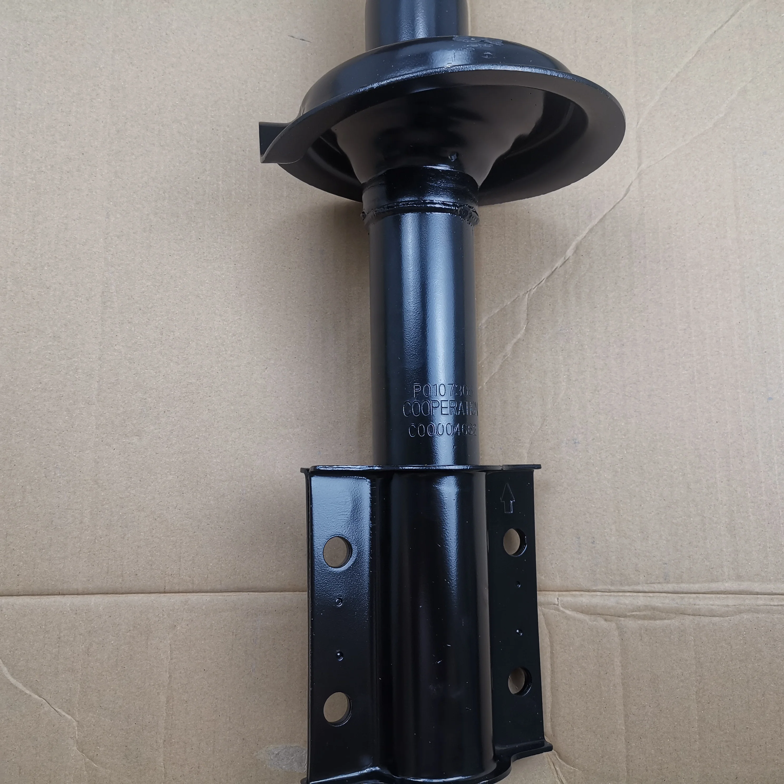 SAIC MAXUS V80 Original Front Shock Absorber Assembly C00033501
SAIC MAXUS V80 Original Front Shock Absorber Assembly C00033501