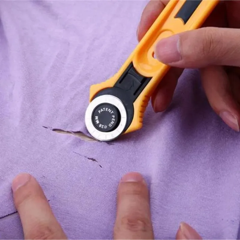 Leather Craft Tools Circular Cut Yellow Rotary Blade Cutter Patchwork Fabric Leather Craft Sewing Cutter Tool Accessory New
Leather Craft Tools Circular Cut Yellow Rotary Blade Cutter Patchwork Fabric Leather Craft Sewing Cutter Tool Accessory New