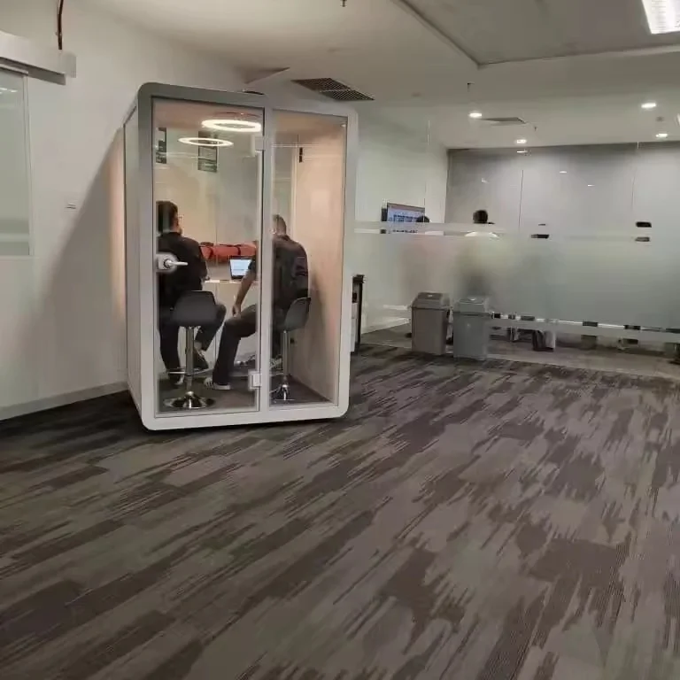 Переносная звукоизоляционная кабина, студия звукозаписи, звукоизолированная комната, бесшумный шатер, кабина для пения, для прямых трансляций.
Переносная звукоизоляционная кабина, студия звукозаписи, звукоизолированная комната, бесшумный шатер, кабина для пения, для прямых трансляций.