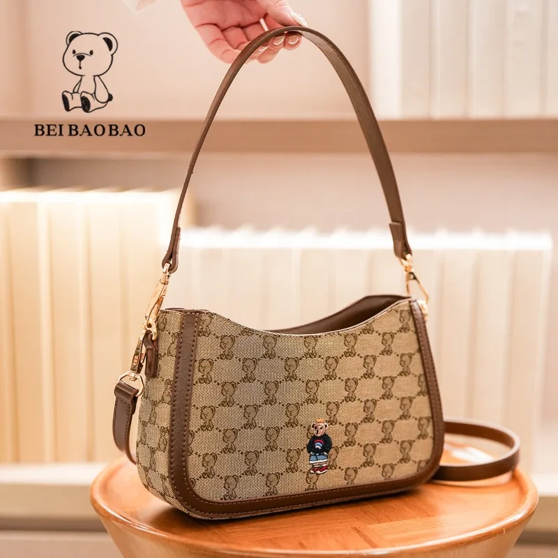 Small Shoulder Bag Women's 2025 New Fashion Bear Armpit Bag Canvas Bags Street Trend Light Messenger Women's Bag
Small Shoulder Bag Women's 2025 New Fashion Bear Armpit Bag Canvas Bags Street Trend Light Messenger Women's Bag