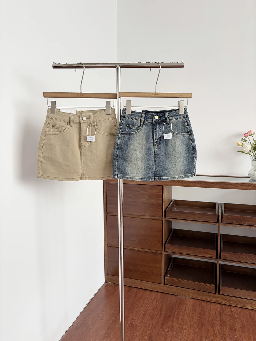 High Waist Commuter Style Versatile Skirt Women's A-Line Skirt Simple Fashion Korean Version Summer New Arrival
High Waist Commuter Style Versatile Skirt Women's A-Line Skirt Simple Fashion Korean Version Summer New Arrival