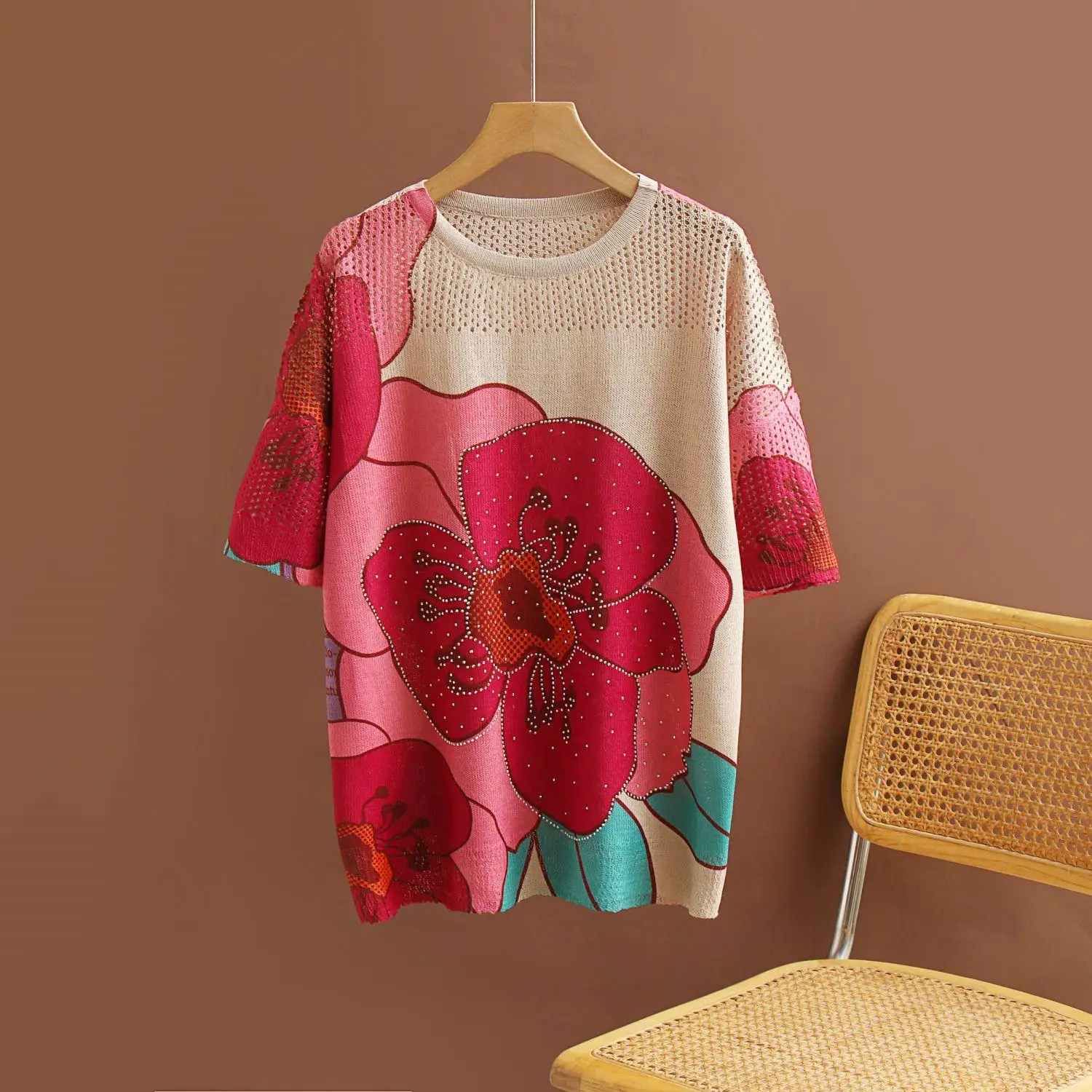 Dimanaf 2024 Summer Women T-Shirts Summer Style Shirts Rhinestone Print Cartoon Elegant Lady Tops Tees Loose Casual 749
Dimanaf 2024 Summer Women T-Shirts Summer Style Shirts Rhinestone Print Cartoon Elegant Lady Tops Tees Loose Casual 749
