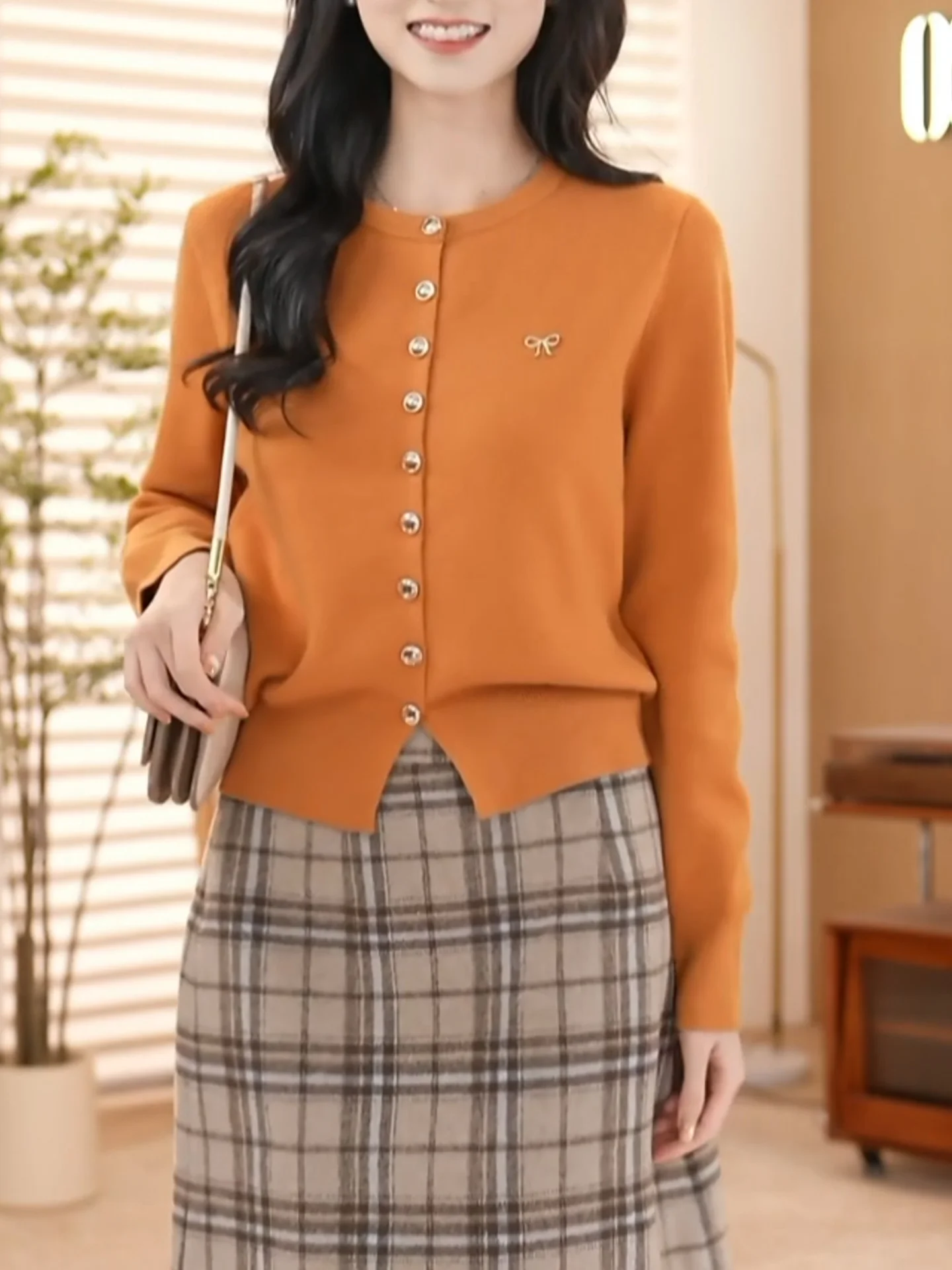 Orange ort Knitted Cardigan Women's Inner Wear Warmth Emitting Large Size Autumn Winter New Sle Simple Design Knitted Top
Orange ort Knitted Cardigan Women's Inner Wear Warmth Emitting Large Size Autumn Winter New Sle Simple Design Knitted Top
