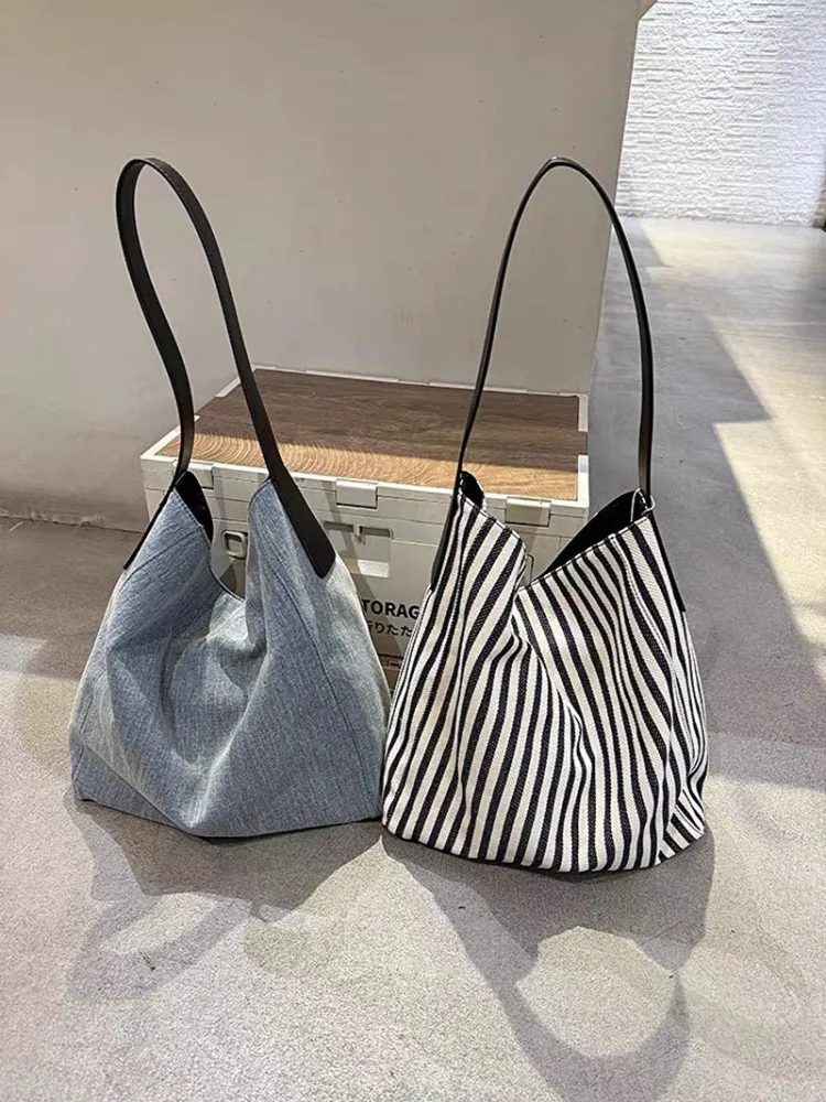 Ins Striped Canvas Tote Bag 2025 Summer New Large Capacity Casual Versatile Single Shoulder Underarm Bags
Ins Striped Canvas Tote Bag 2025 Summer New Large Capacity Casual Versatile Single Shoulder Underarm Bags