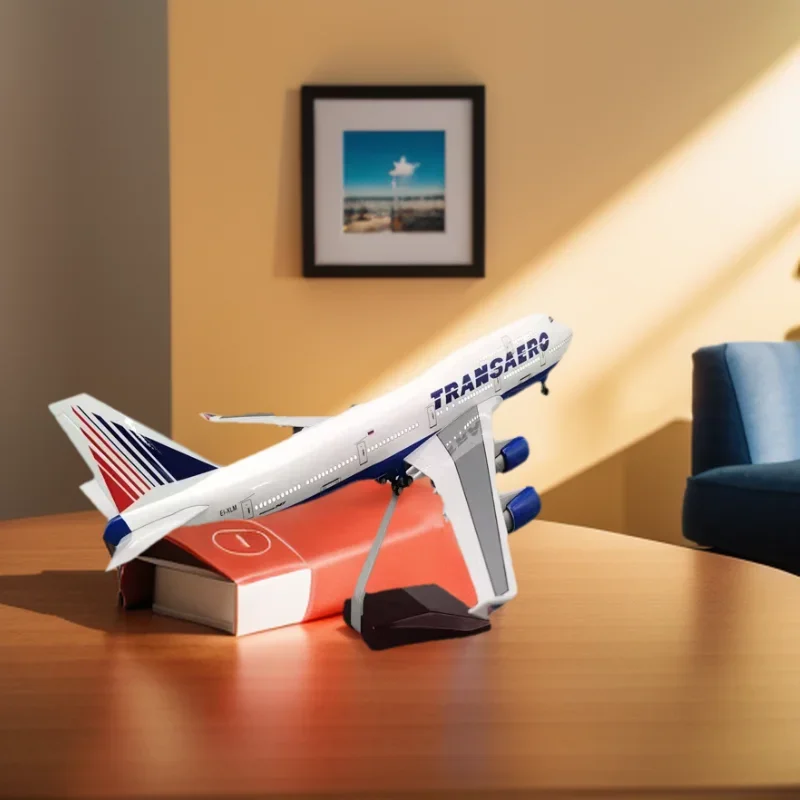 Model Airplane 47CM Toy Aircraft Diecast Scale 1:150 Resin Model Russia Intercontinental Airlines B747 with LED Light Decoration
Model Airplane 47CM Toy Aircraft Diecast Scale 1:150 Resin Model Russia Intercontinental Airlines B747 with LED Light Decoration