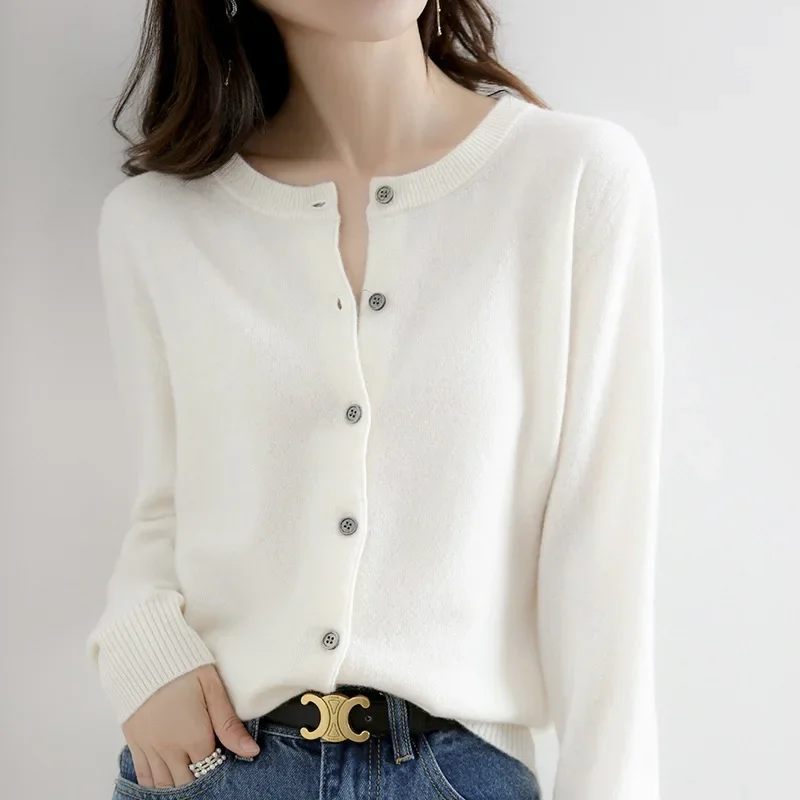 Cardigan Solid Color New Women Button Patchwork Round Neck Slimming Long Sleeve Vintage All match Sweaters XT543
Cardigan Solid Color New Women Button Patchwork Round Neck Slimming Long Sleeve Vintage All match Sweaters XT543
