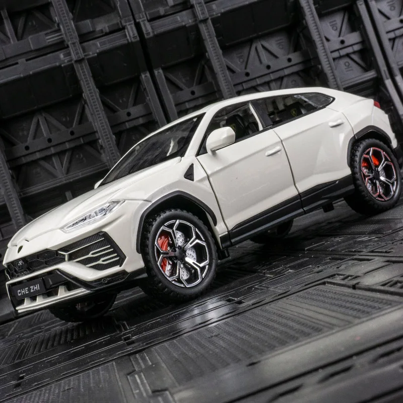 1:24 URUS Alloy Car Model SUV Off road Vehicle Model doors and the front hood and trunk door can also be opened
1:24 URUS Alloy Car Model SUV Off road Vehicle Model doors and the front hood and trunk door can also be opened
