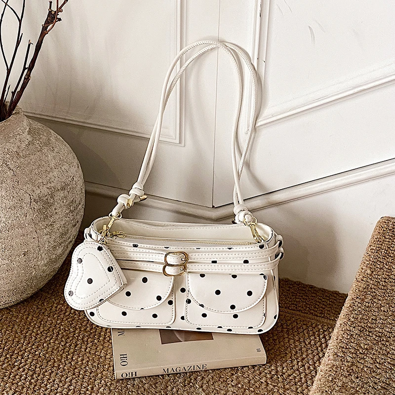 Новые ретро-сумки через плечо из глянцевой искусственной кожи с точечным узором, весна-лето 2026: изысканный, модный и стильный дизайн, трендовые сумки кросс-боди для женщин
Новые ретро-сумки через плечо из глянцевой искусственной кожи с точечным узором, весна-лето 2026: изысканный, модный и стильный дизайн, трендовые сумки кросс-боди для женщин
