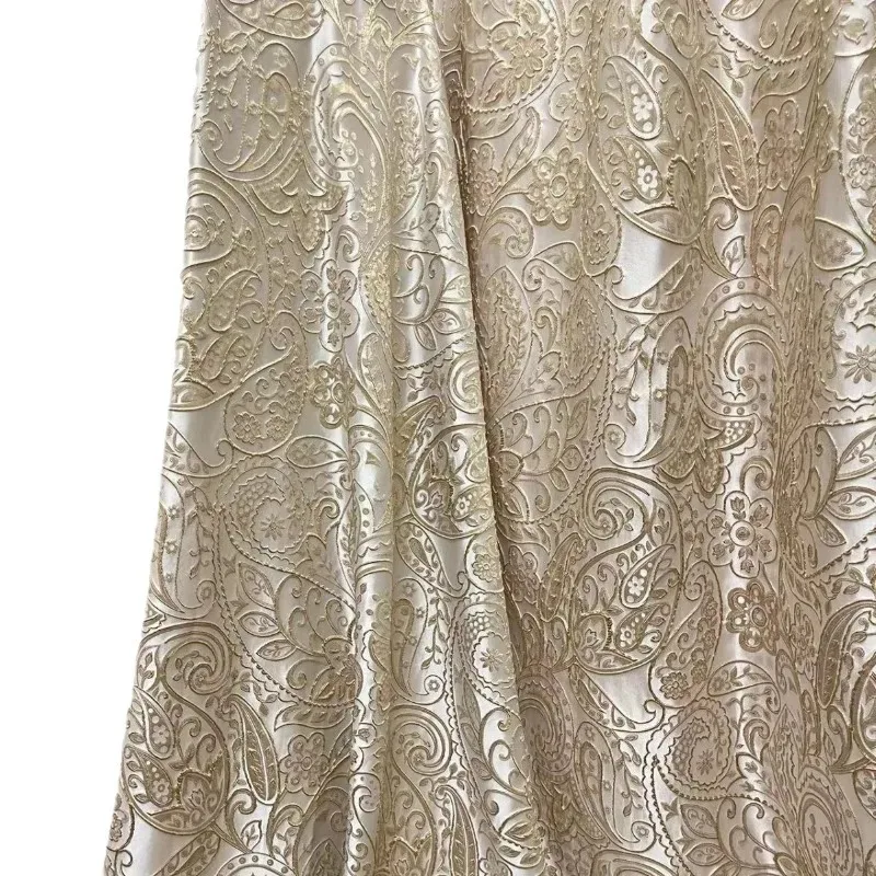 Custom Size Luxury European Curtains for Living Room Bedroom Villa Retro Platinum Flower Fashion Baroque Curtain White Tulle。
Custom Size Luxury European Curtains for Living Room Bedroom Villa Retro Platinum Flower Fashion Baroque Curtain White Tulle。