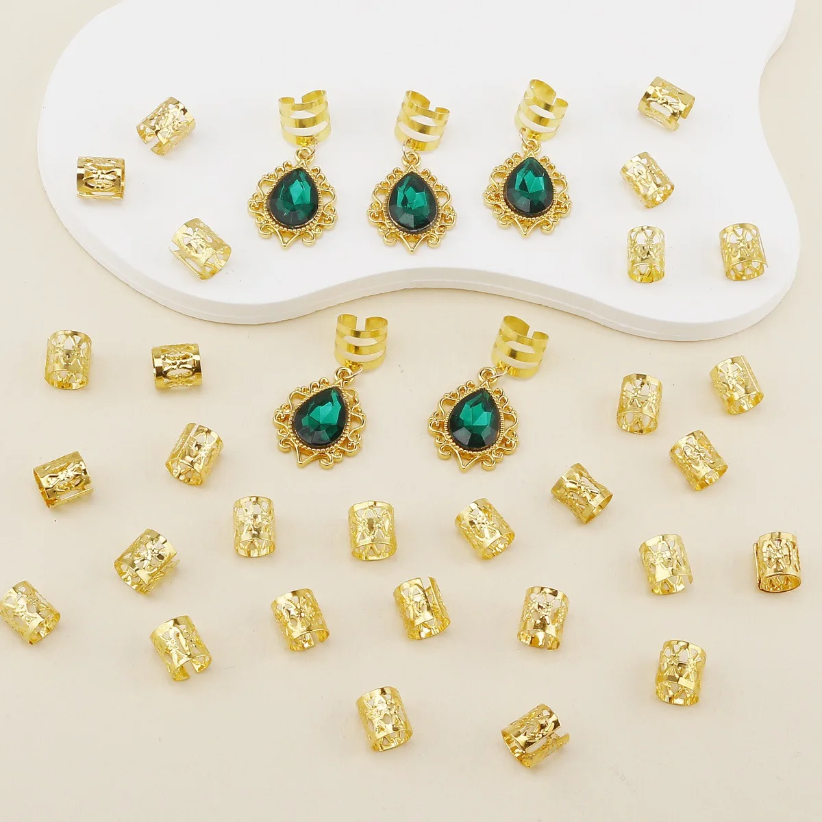 Green Gem Dreadlock Cuffs Hollow Alloy Braid Rings for Kids Girls DIY Vintage Hair Accessory Gift
Green Gem Dreadlock Cuffs Hollow Alloy Braid Rings for Kids Girls DIY Vintage Hair Accessory Gift