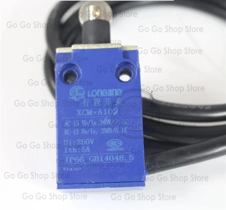 XCM-A102 travel switch limit LL5XCM machine tool mold accessories one meter A103 A110 A115
XCM-A102 travel switch limit LL5XCM machine tool mold accessories one meter A103 A110 A115