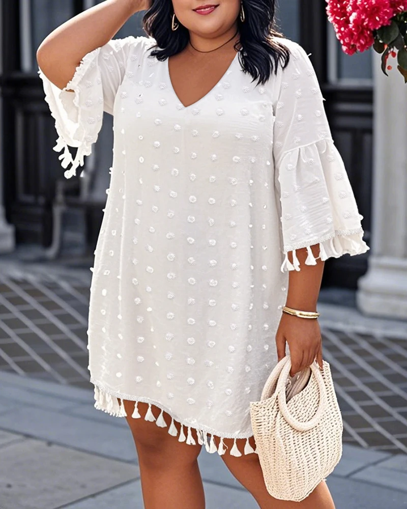 Solid Color Polka Dot Print V-Neck Flared Sleeve Dress with Casual Tassel Hem Decoration, Casual and Elegant Vacation Dress
Solid Color Polka Dot Print V-Neck Flared Sleeve Dress with Casual Tassel Hem Decoration, Casual and Elegant Vacation Dress