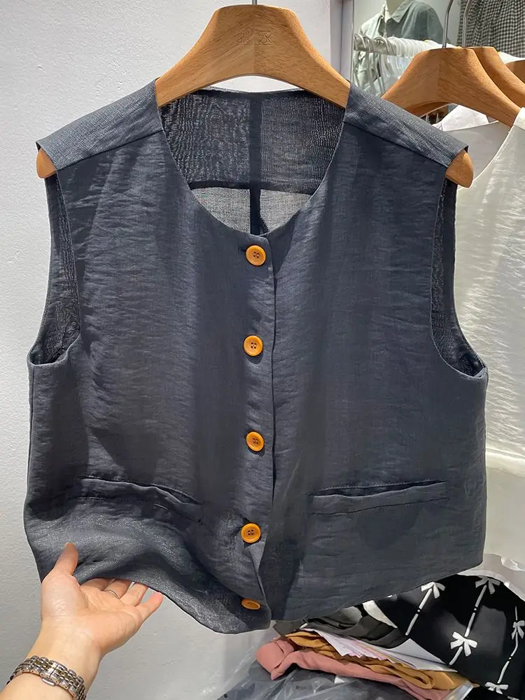 Casual Sleeveless Women's Vest Fashionable Versatile Summer Top Button Detail Loose Fit Pure Color Elegant Design
Casual Sleeveless Women's Vest Fashionable Versatile Summer Top Button Detail Loose Fit Pure Color Elegant Design