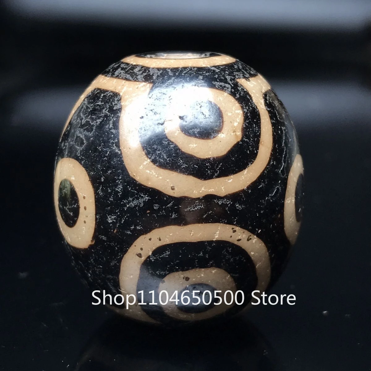 Wenwan ancient beads weathered old-fashioned agate pulp Tibetan genuine dzi beads chubby nine-eyed dzi beads pendant accessories
Wenwan ancient beads weathered old-fashioned agate pulp Tibetan genuine dzi beads chubby nine-eyed dzi beads pendant accessories