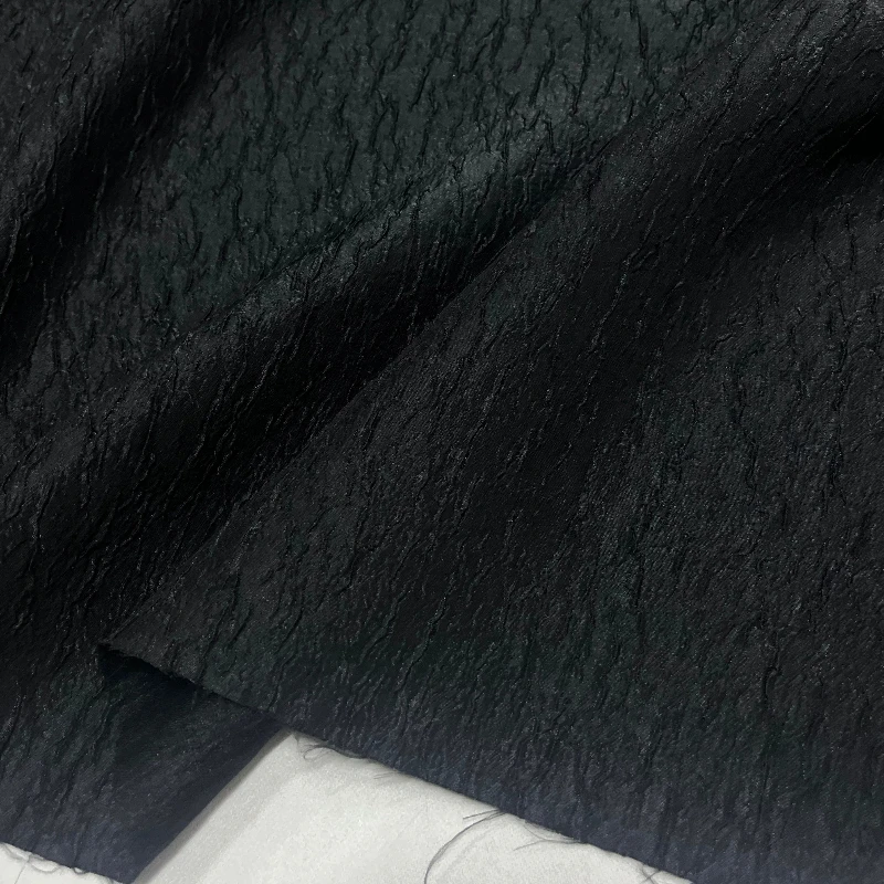 Pure Black Pleated Texture Jacquard Fashion Fabric with Spring Summer Design Sense Embossed Jacket Suit Vest Suit Pants Fabric
Pure Black Pleated Texture Jacquard Fashion Fabric with Spring Summer Design Sense Embossed Jacket Suit Vest Suit Pants Fabric