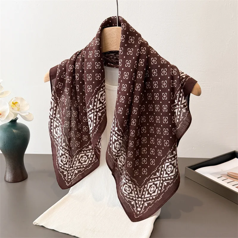 65*65cm Square Head Scarf Geometry Print Cotton Feel Warm Hijab Decorate Spring Autumn Neck Women Elegant Soft Foulard Bandana
65*65cm Square Head Scarf Geometry Print Cotton Feel Warm Hijab Decorate Spring Autumn Neck Women Elegant Soft Foulard Bandana