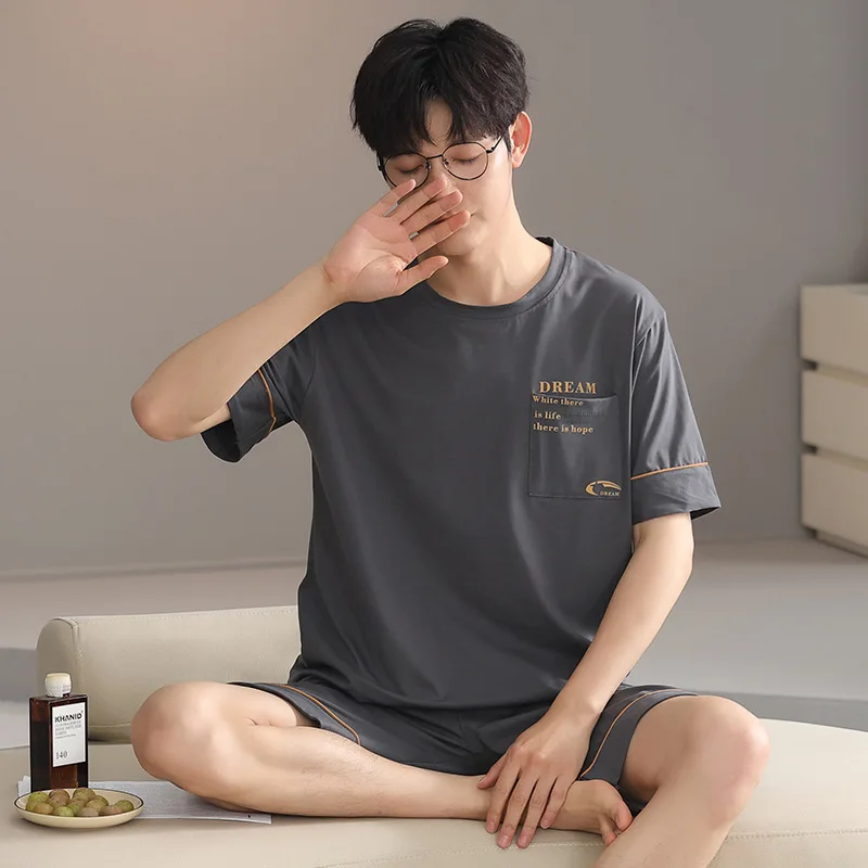 Men's Pajamas Ice Silk Summer Short Sleeve Shorts 2025 New Summer Plus Size Men's Modal Thin Loungewear Set pyjamas men Dropship
Men's Pajamas Ice Silk Summer Short Sleeve Shorts 2025 New Summer Plus Size Men's Modal Thin Loungewear Set pyjamas men Dropship