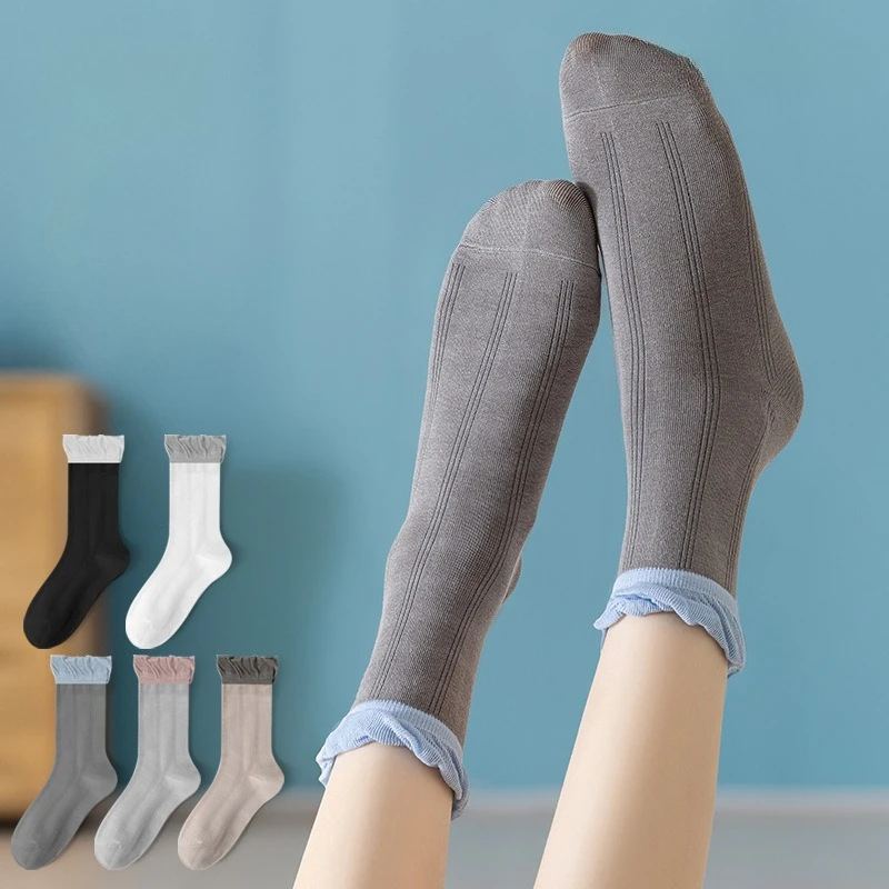 1/5 pair of women's color blocked spring summer simple mid tube socks new breathable sweat absorbing odor proof casual socks
1/5 pair of women's color blocked spring summer simple mid tube socks new breathable sweat absorbing odor proof casual socks