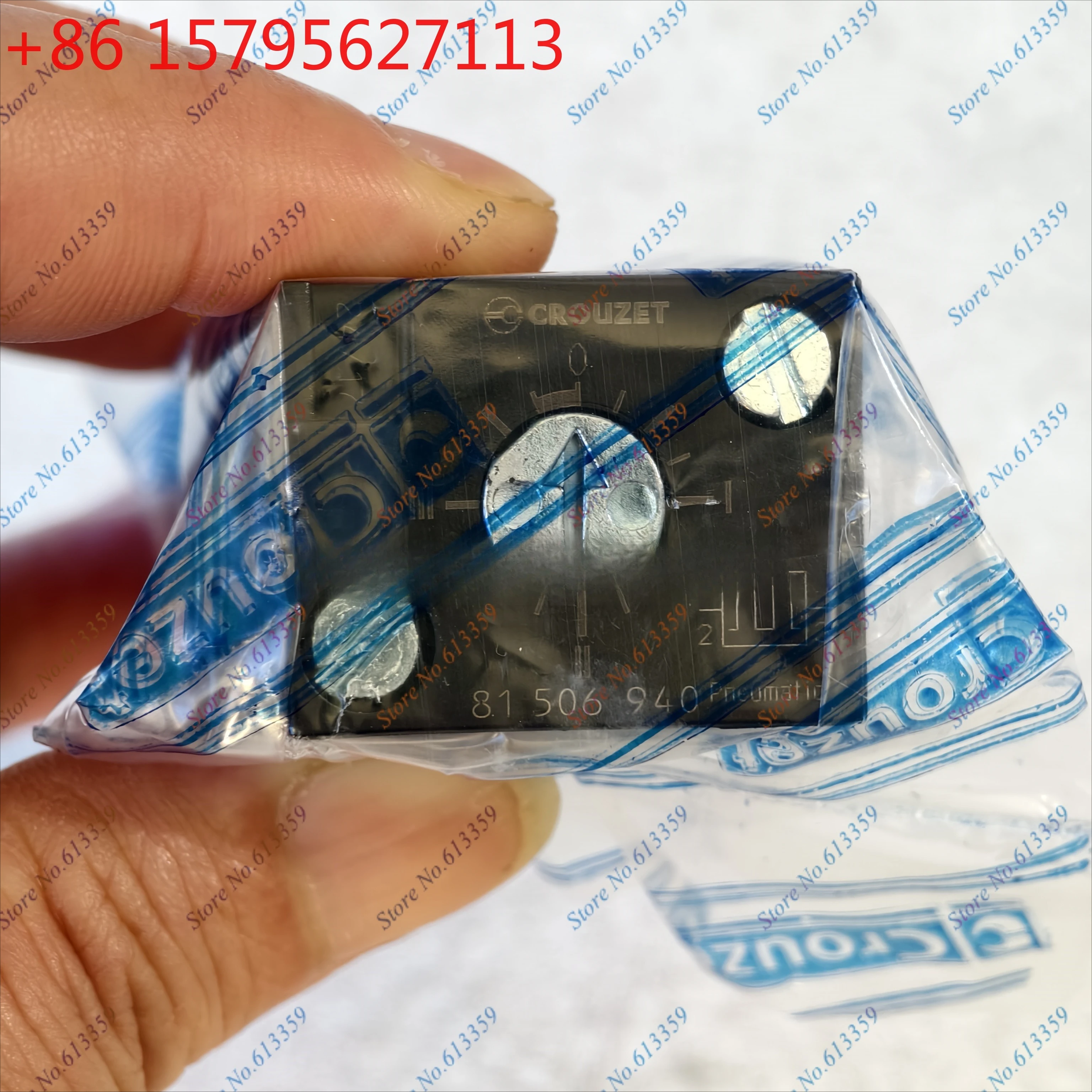 1PC Crouzet 81506940 New Original Pneumatic Valve Element
1PC Crouzet 81506940 New Original Pneumatic Valve Element