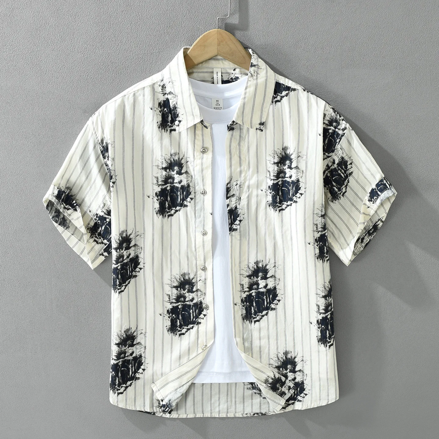 Color Woven Vertical Striped Printed Casual Cotton Shirt Men Summer Thin Breathable Loose Fit Short Sleeve Comfortable T-Shirt
Color Woven Vertical Striped Printed Casual Cotton Shirt Men Summer Thin Breathable Loose Fit Short Sleeve Comfortable T-Shirt