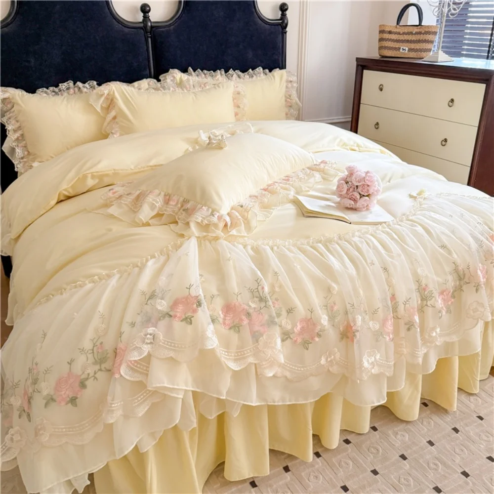 Princess Wedding Bedding Set Korean Style Lace Flowers Embroidery Duvet Cover Bed Sheet/Fitted Sheet/Bed Skirt Pillowcases 4Pcs
Princess Wedding Bedding Set Korean Style Lace Flowers Embroidery Duvet Cover Bed Sheet/Fitted Sheet/Bed Skirt Pillowcases 4Pcs