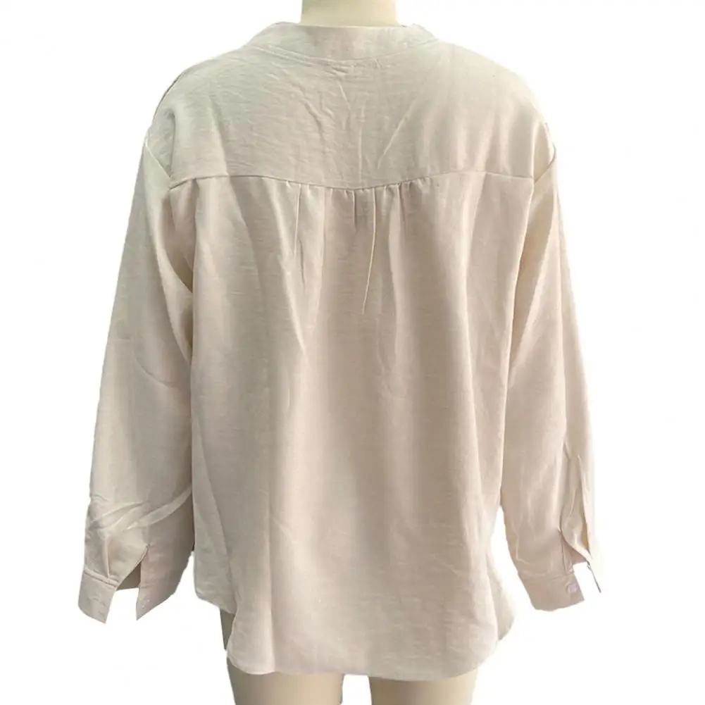 Relaxed Fit Women Shirt Women’s V-neck Pullover Shirt with Buttons Long Sleeve Loose Fit Pleated Top Solid Color Half for Wear
Relaxed Fit Women Shirt Women’s V-neck Pullover Shirt with Buttons Long Sleeve Loose Fit Pleated Top Solid Color Half for Wear