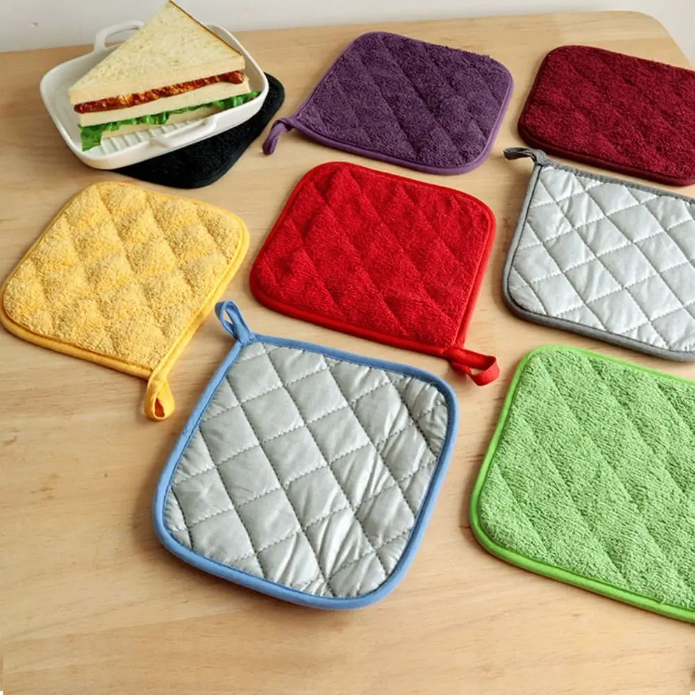 Reusable Non-slip Heat Resistant Pot Mat Double-sided Baking Tool Pot Pad Towel Fabric Potholder Kitchen
Reusable Non-slip Heat Resistant Pot Mat Double-sided Baking Tool Pot Pad Towel Fabric Potholder Kitchen