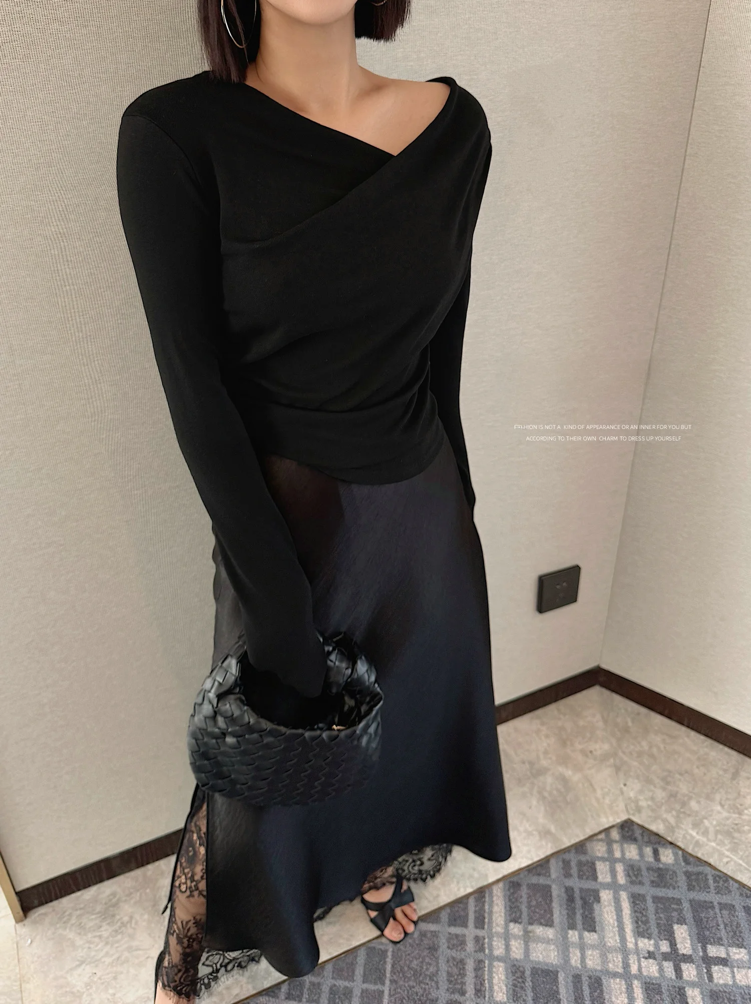 Женская футболка JINGONI Slim Fit с длинным рукавом, сексуальная, универсальная, новая весенняя коллекция, повседневная, из хлопка и полиэстера, с круглым вырезом, стандартной длины
Женская футболка JINGONI Slim Fit с длинным рукавом, сексуальная, универсальная, новая весенняя коллекция, повседневная, из хлопка и полиэстера, с круглым вырезом, стандартной длины