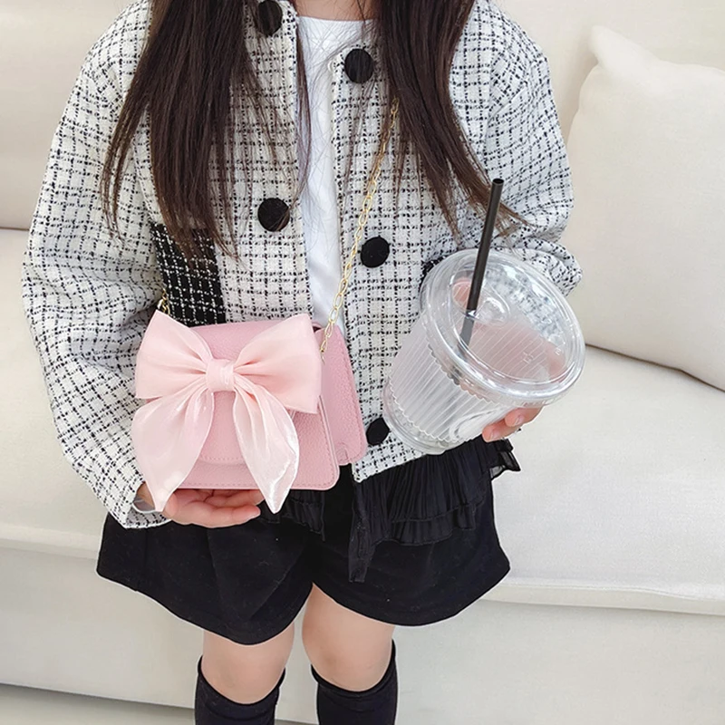 Korean Fashion Kids PU Leather Crossbody Bags Girls Bow Shoulder Bags Children Flower Purses Kids Fashion Bag Gifts
Korean Fashion Kids PU Leather Crossbody Bags Girls Bow Shoulder Bags Children Flower Purses Kids Fashion Bag Gifts