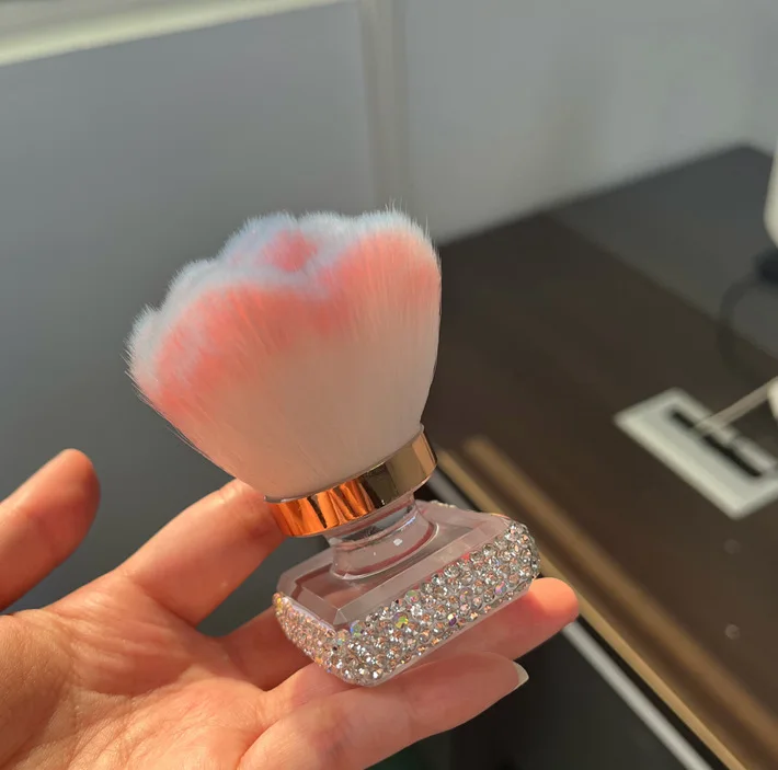Makeup Brushes Diamond Handle Large Size Loose Powder Brush Foundation Blush Soft Hair Make Up Brushes
Makeup Brushes Diamond Handle Large Size Loose Powder Brush Foundation Blush Soft Hair Make Up Brushes