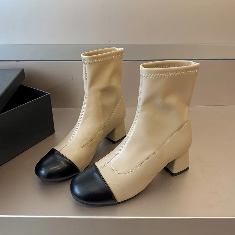 Ankle Boots for Women's Sexy High Heels Fashion Shoes 2025 Chunky Winter Boots New Pumps Elegant Dress Leather Mujer De Botas
Ankle Boots for Women's Sexy High Heels Fashion Shoes 2025 Chunky Winter Boots New Pumps Elegant Dress Leather Mujer De Botas