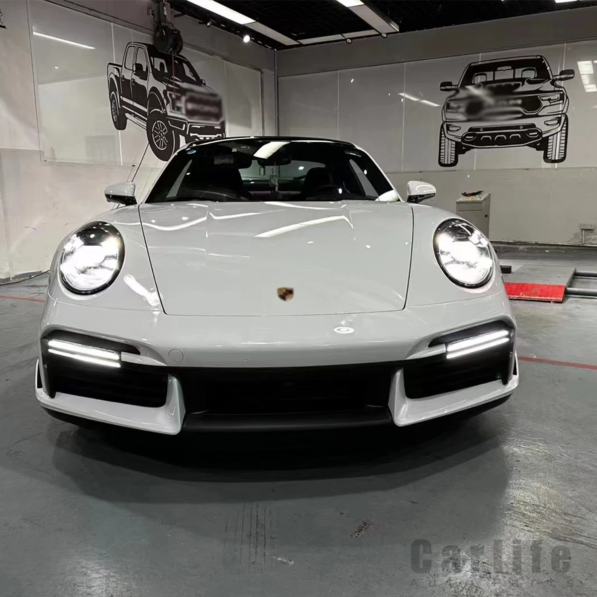 Larger Sales at a Small Profit Car Bumpers Body Kit for Cayman 911 2019+ Change to Turbos SD Style.
Larger Sales at a Small Profit Car Bumpers Body Kit for Cayman 911 2019+ Change to Turbos SD Style.